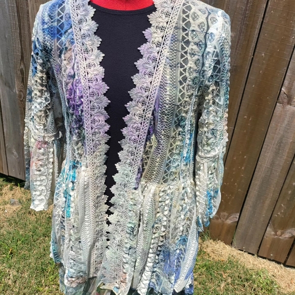 Origami Apparel Lace Hi Low Cardigan - Picture 2 of 4